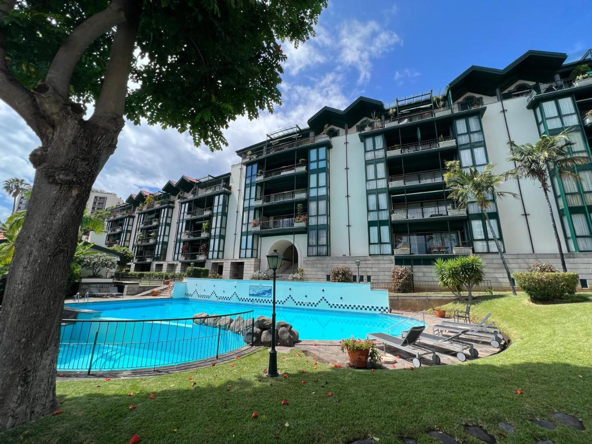 Luxury Oceanfront At Reid'S Gardens Apartment Funchal  Ngoại thất bức ảnh