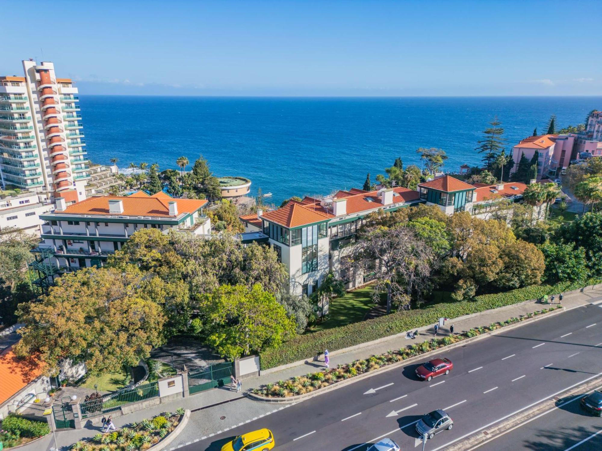 Luxury Oceanfront At Reid'S Gardens Apartment Funchal  Ngoại thất bức ảnh