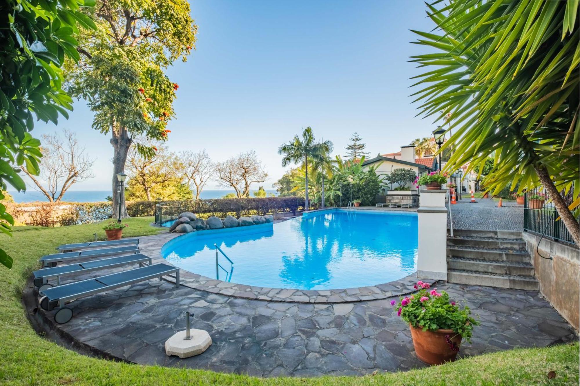 Luxury Oceanfront At Reid'S Gardens Apartment Funchal  Ngoại thất bức ảnh